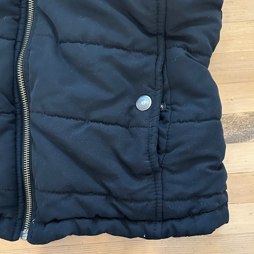 Women’s Natural Reflections Black Quilted Vest, Size S - Picture 3 of 6